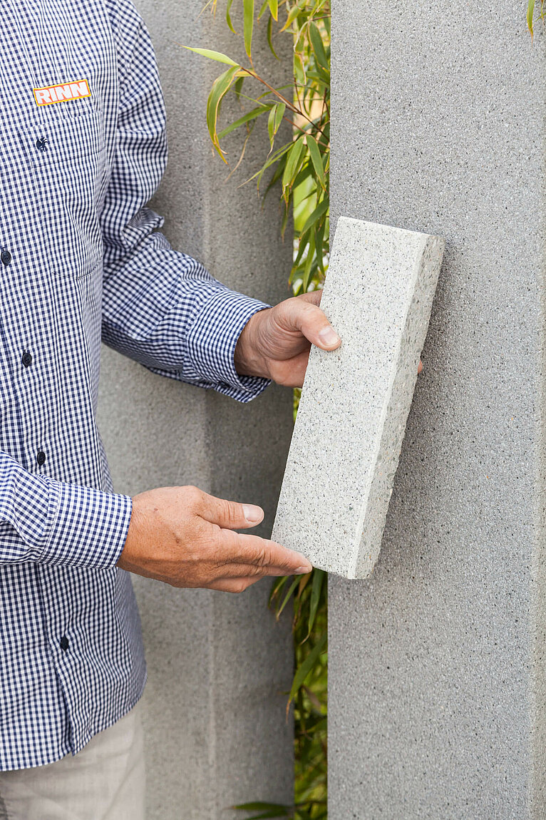 Vergleich der Farben und Materialien miteinander.